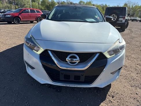 Used 2017 Nissan Maxima SR w/ Midnight Edition FWD image 9