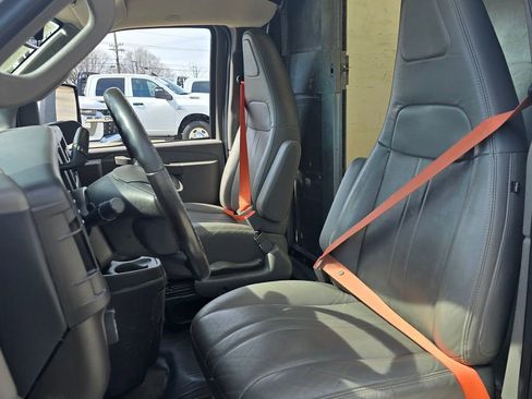 Used 2023 Chevrolet Express 3500 Work Van w/ Power Convenience Package image 27