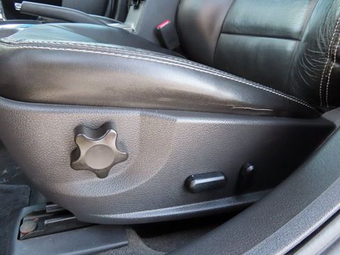 Used 2010 Ford Fusion SEL image 9