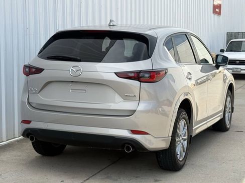 Used 2024 MAZDA CX-5 AWD 2.5 S w/ Select Package image 4