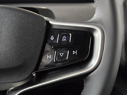 New 2025 Volvo EX30 Plus w/ Protection Package Premier image 28