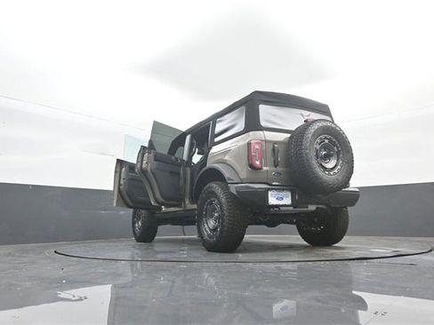 New 2025 Ford Bronco Badlands image 41