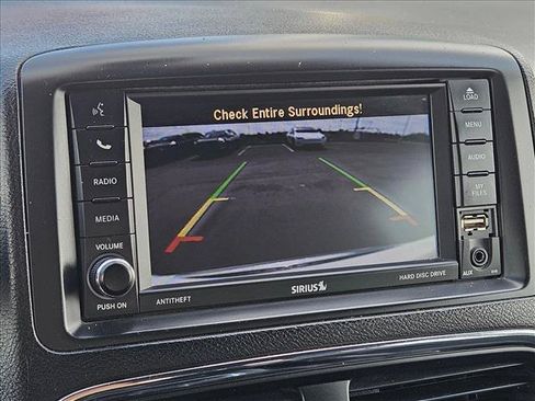 Used 2020 Dodge Grand Caravan GT FWD image 17