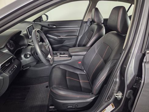 Used 2022 Nissan Altima 2.5 SR image 11