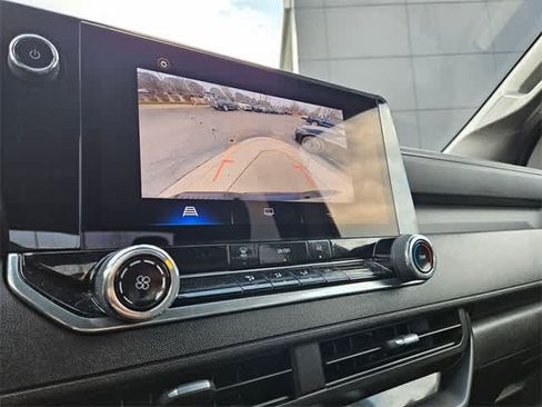 Used 2024 Chevrolet Colorado W/T image 27