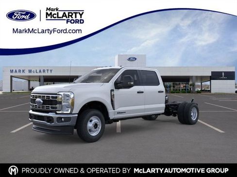 New 2026 Ford F350 XL w/ XL Chrome Package AWD/4WD image 1