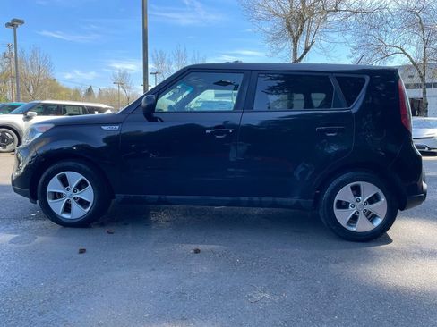 Used 2016 Kia Soul FWD image 6