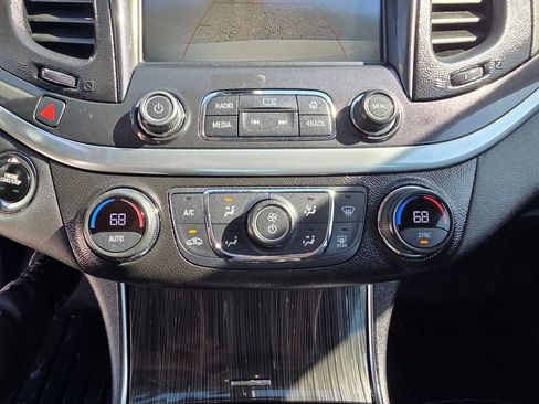 Used 2020 Chevrolet Impala LT FWD image 20