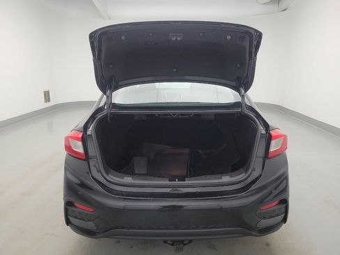 Used 2019 Chevrolet Cruze LT w/ Convenience Package FWD image 29