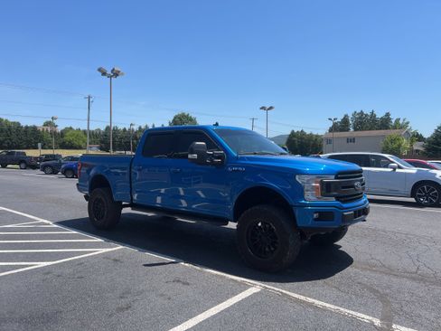 Used 2019 Ford F150 XLT w/ Equipment Group 302A Luxury AWD/4WD image 8