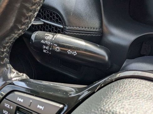 Used 2023 Honda HR-V EX-L image 24