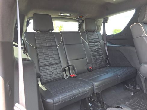 Used 2021 Cadillac Escalade Sport Platinum RWD image 20