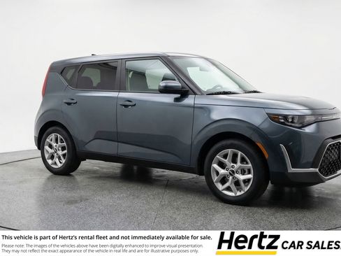 Used 2025 Kia Soul LX w/ LX Technology Package FWD image 1