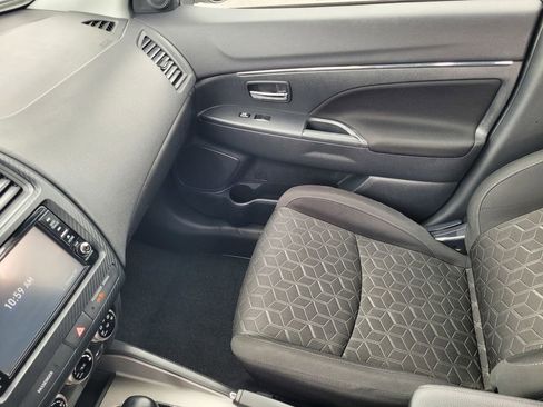 Used 2024 Mitsubishi Outlander Sport ES AWD/4WD image 10