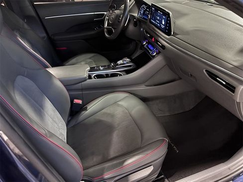 Used 2021 Hyundai Sonata SEL Plus w/ Tech Package image 17