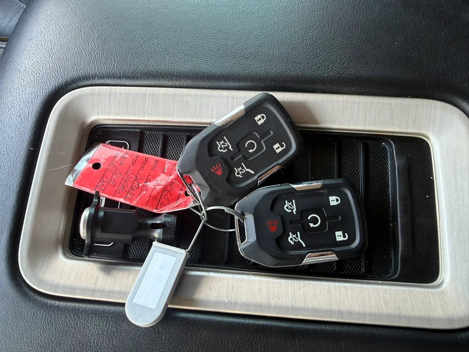 Used 2017 GMC Yukon XL Denali RWD image 34