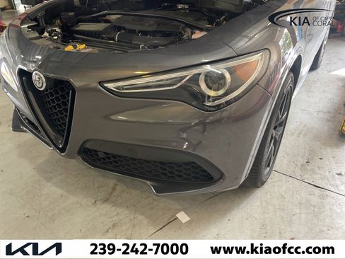 Used 2021 Alfa Romeo Stelvio Ti Sport image 5