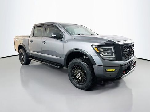 Used 2022 Nissan Titan PRO-4X w/ Pro-4x Convenience Package image 1
