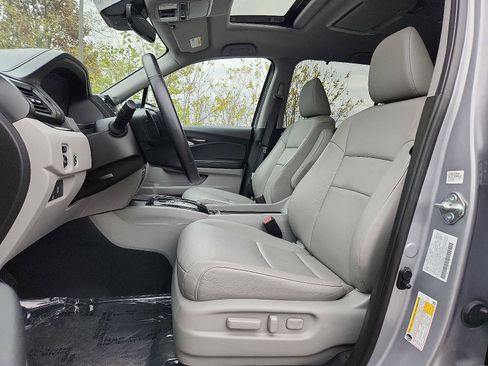 Certified 2022 Honda Pilot Touring image 13