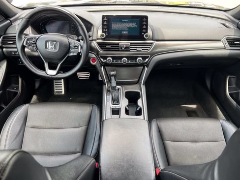 Used 2018 Honda Accord Sport image 19
