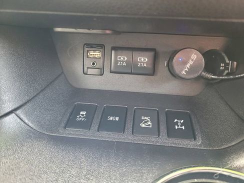 Used 2018 Toyota Highlander Limited Platinum AWD/4WD image 26