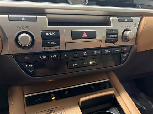Used 2017 Lexus ES 350 image 20