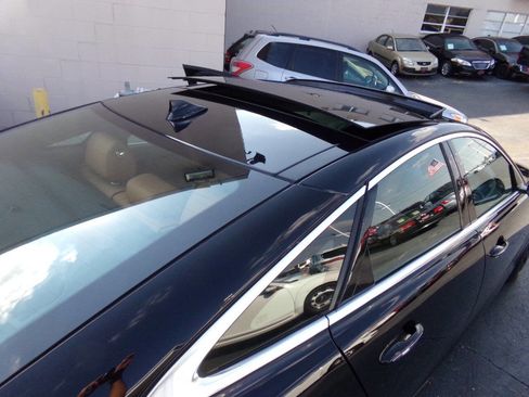 Used 2013 Jaguar XJ AWD image 31