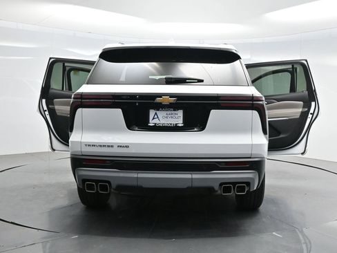 Used 2025 Chevrolet Traverse LT AWD/4WD image 42