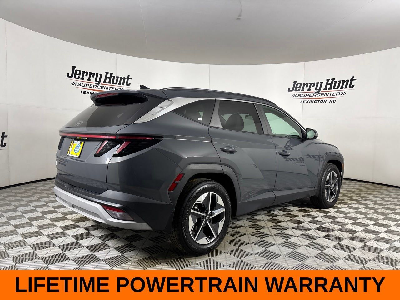 Used 2025 Hyundai Tucson SEL FWD image 6
