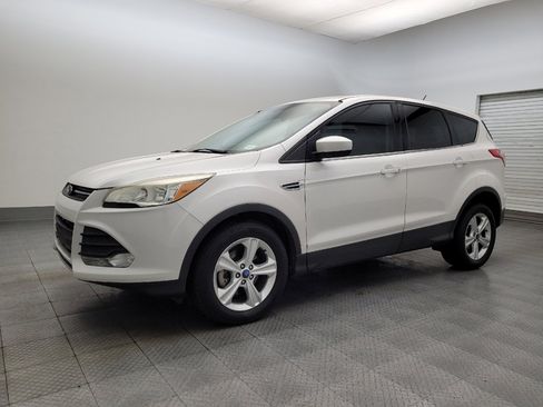 Used 2014 Ford Escape SE image 2