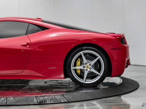 Used 2014 Ferrari 458 Italia Coupe RWD image 11