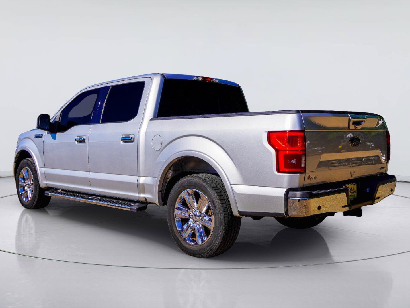 Used 2018 Ford F150 Lariat RWD image 9