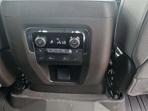 New 2026 GMC Yukon XL Elevation w/ Elevation Premium Package image 27