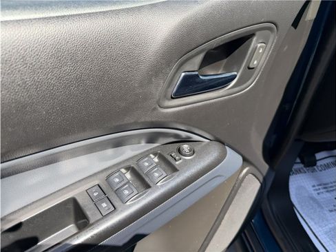 Used 2019 Chevrolet Colorado Z71 AWD/4WD image 17