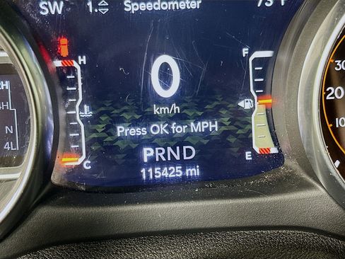 Used 2019 Jeep Wrangler Unlimited Sahara AWD/4WD image 18