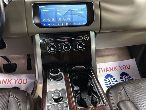 Used 2017 Land Rover Range Rover HSE image 29