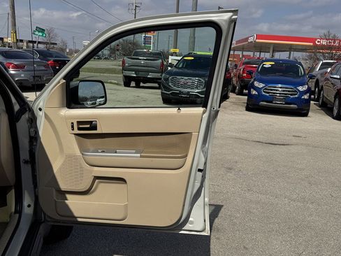 Used 2009 Ford Escape XLT image 26