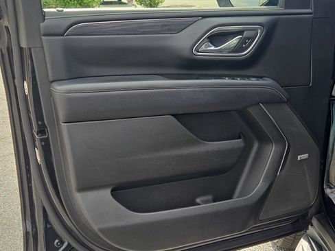 Used 2023 GMC Yukon SLT image 15