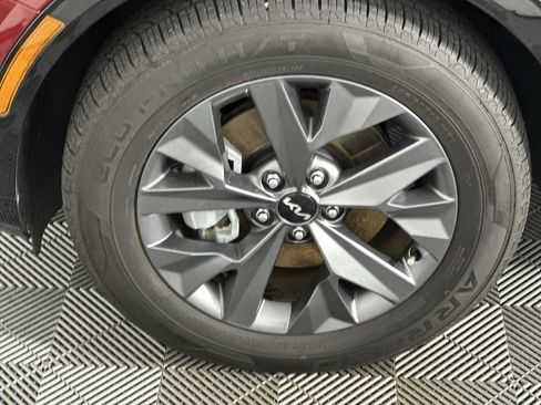 Certified 2023 Kia Sportage SX Prestige AWD/4WD image 2