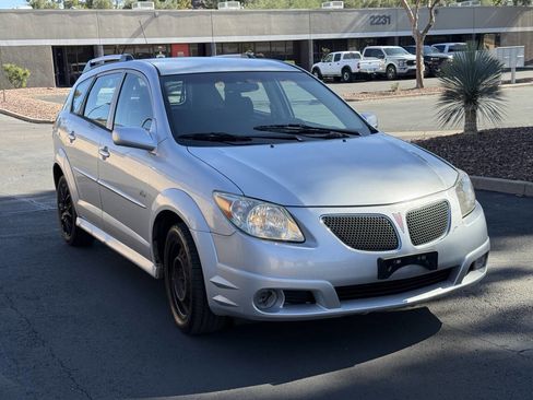 Used 2008 Pontiac Vibe w/ Preferred Package image 3