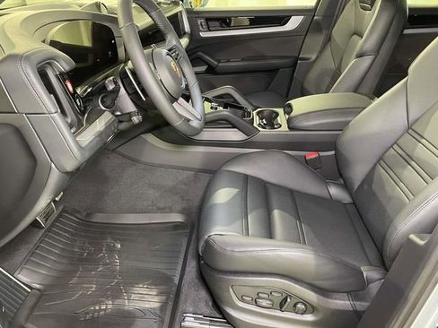 New 2026 Porsche Cayenne S AWD/4WD image 5