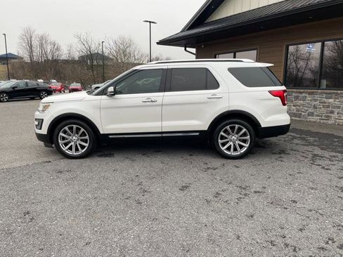 Used 2016 Ford Explorer Limited image 3