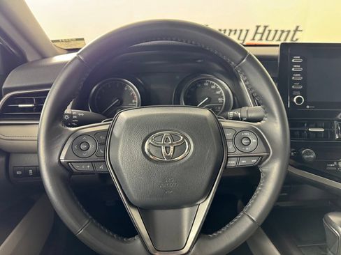 Used 2024 Toyota Camry SE FWD image 12