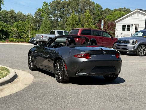 Used 2016 MAZDA MX-5 Miata Club image 7