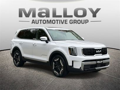 Used 2023 Kia Telluride EX w/ EX Captain's Chair Package