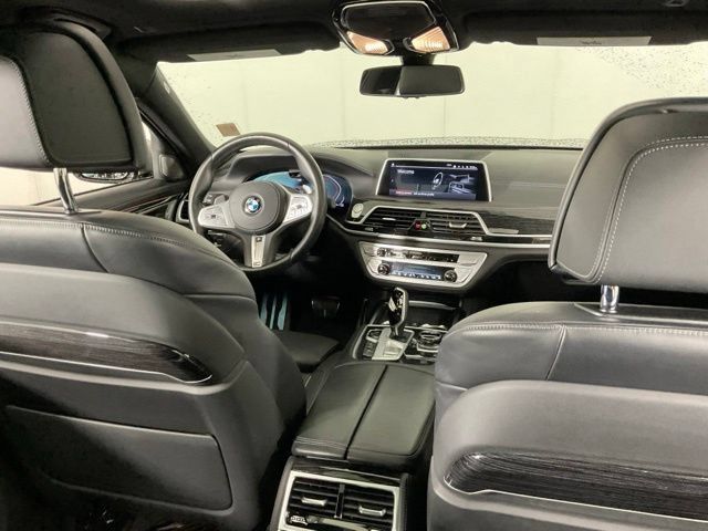 Used 2022 BMW 750i xDrive w/ Executive Package AWD/4WD image 16