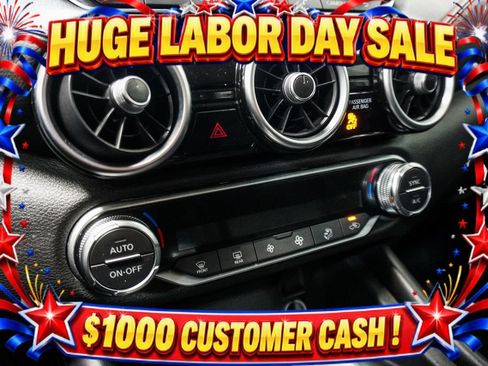 Used 2022 Nissan Sentra SR FWD image 19