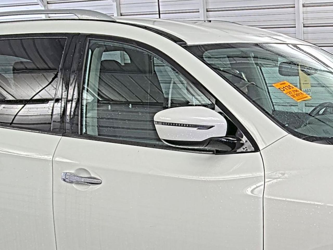 Used 2018 Nissan Pathfinder SV FWD image 16