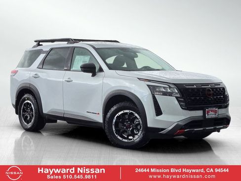 New 2026 Nissan Pathfinder Rock Creek w/ Rock Creek Premium Package AWD/4WD image 1
