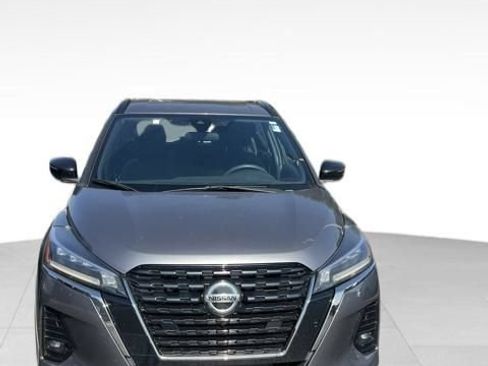 Used 2021 Nissan Kicks SR FWD image 8